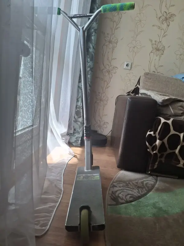 Трюковой самокат