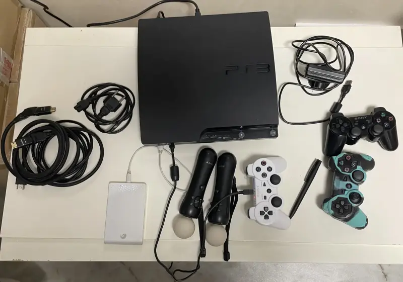 Sony PS3 прошита, 150 ГБ+4 джойстика+2 Move +камера+HDMI+29 бесплатных игр