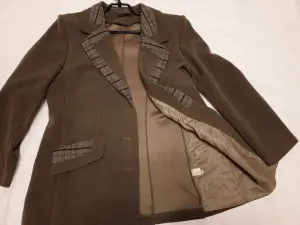 Женский костюм