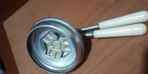 Для консервации закаточная машинка
