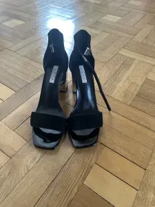 Босоножки