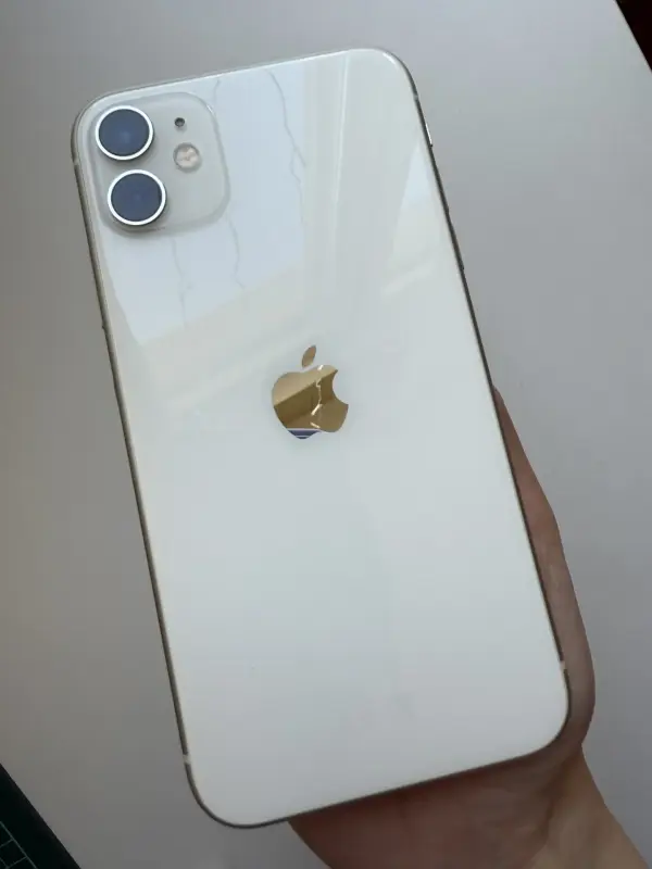 iPhone 11