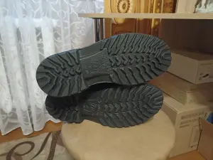 Рабочие ботинки 43 размера.
