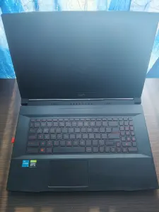 MSI Katana 17 ноутбук