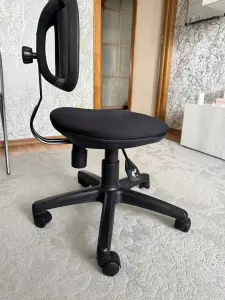 Стул офисный