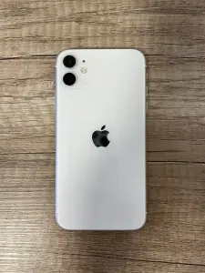 iPhone 11 (белый, 64Gb)