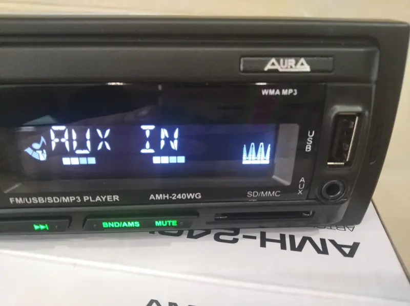USB Автомагнитола AURA AMH-240WG. 12,24 ВОЛЬТ