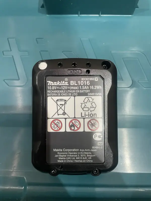 Аккумулятор Makita BL1016 (12В/1.5 Ah)