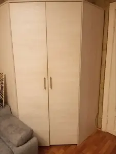 Шкаф угловой