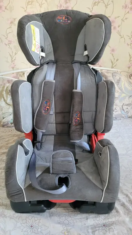 Автокресло Forkiddy