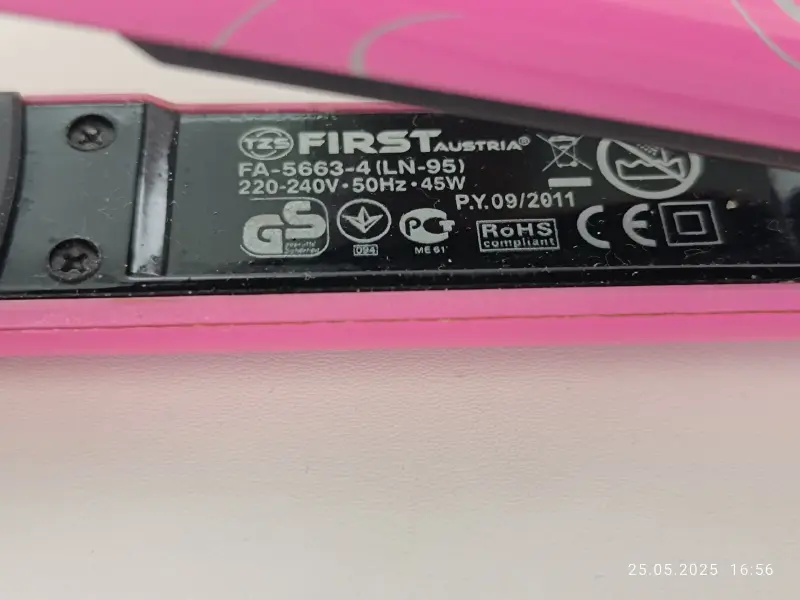 Плойка для разглаживания волос FIRST 45 W.