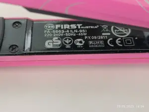 Утюжок для разглаживания волос FIRST 45 W.