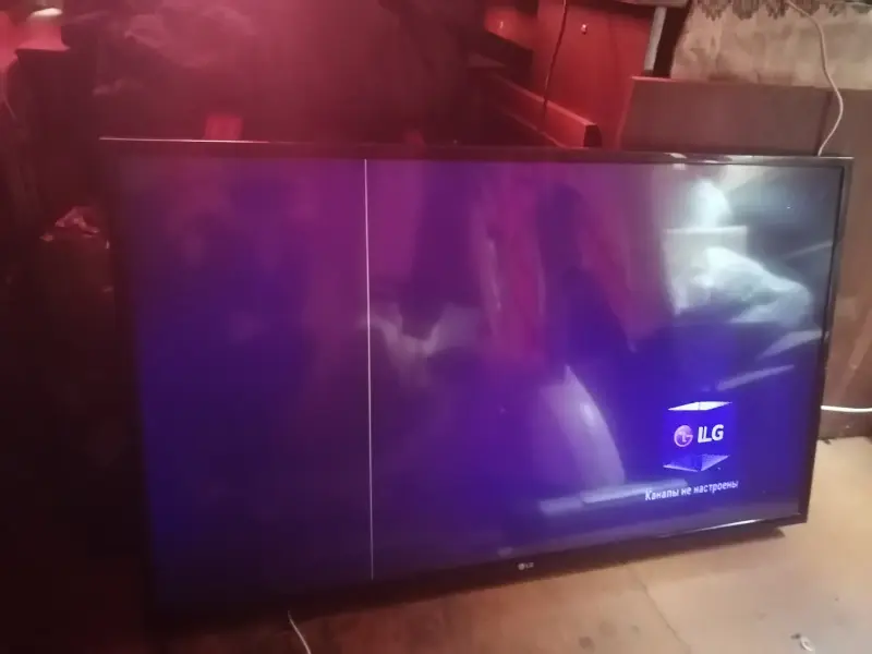 Телевизор LG 43lf510v бу.