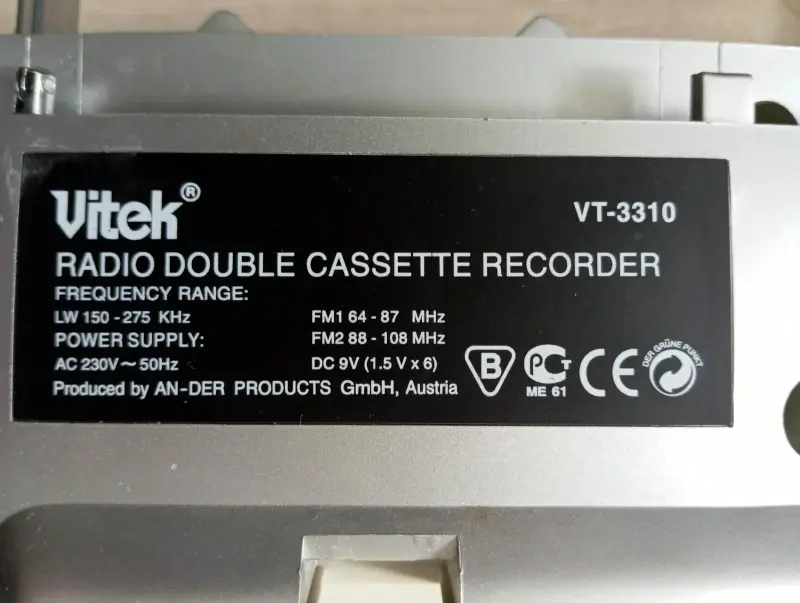 Переносная магнитола Vitek VT-3310