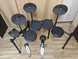 Электронная барабанная установка Alesis Nitro Mesh Kit