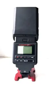 Вспышка Sigma ELECTRONIC FLASH EF-610 DG SUPER
