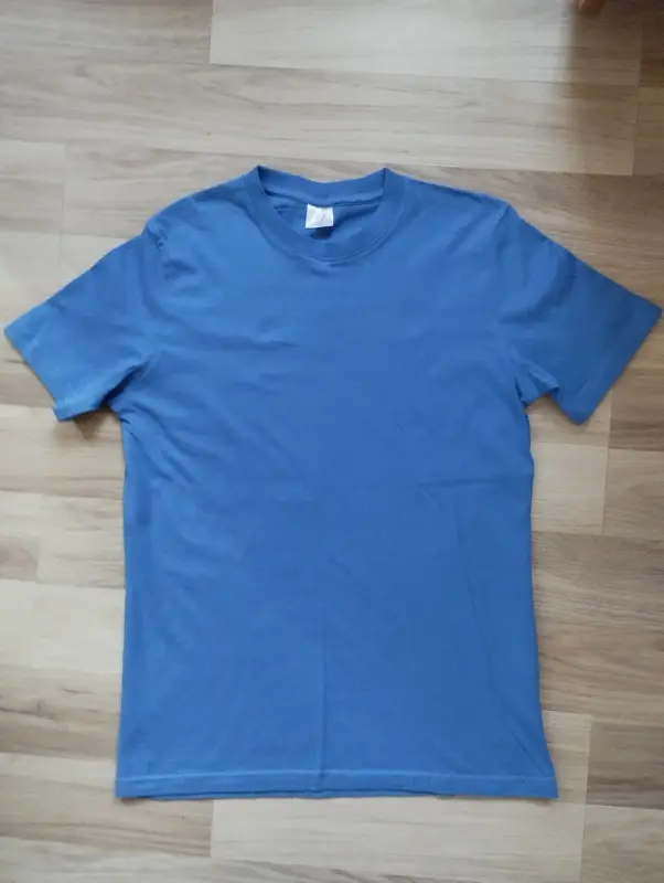 Футболка р-р 48(M)-новая.