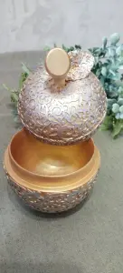 Шкатулка