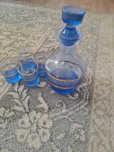 Графин с рюмками