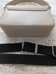 Сумка НОВАЯ бежевая Parfois