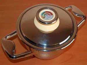 Кастрюля zepter 2л, новая