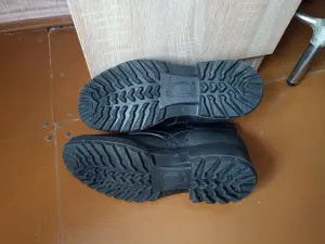 Ботинки рабочие 43 размера.