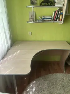 Стол