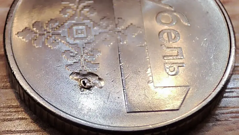 1 рубль 2009 РБ Вздутия плакировки