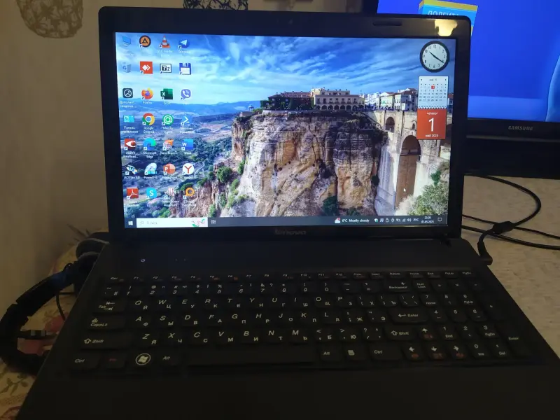 LENOVO ноутбук