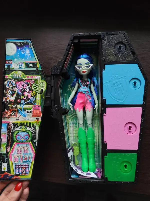 Кукла Monster High HNF81 Неон Гуллия Йелпс