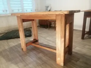 Стол под старину