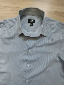 Рубашка H&M р-р 46(S)-новая