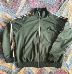 Олимпийка Fred Perry