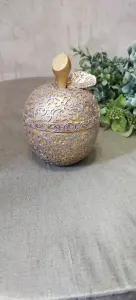 Шкатулка