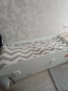 Кровать
