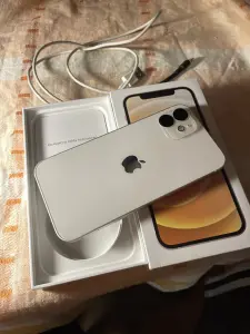 iPhone 12 64 ГБ