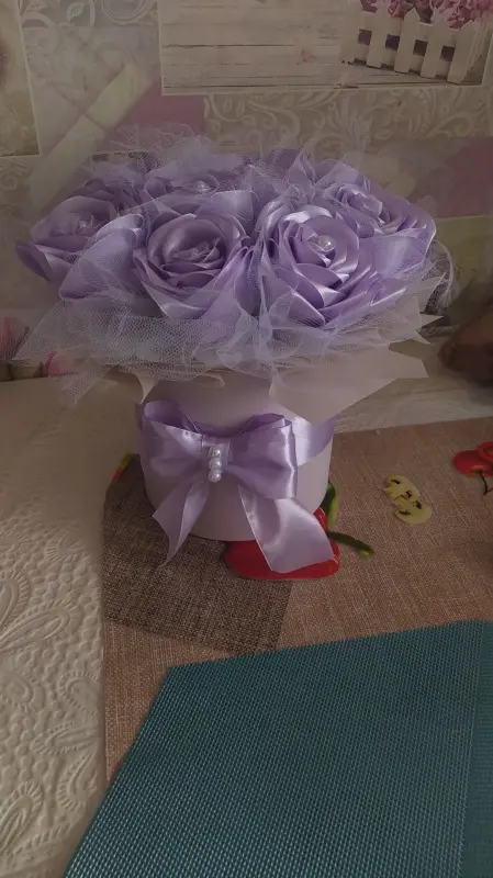 Цветы из атласных лент