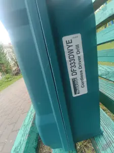 Профессиональная дрель-шуруповерт Makita DF333DWYE