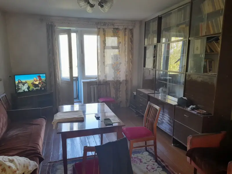 Продается 3-х комнатная квартира г.п.Старобин, ул,Коржа,8