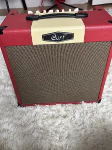 Комбоусилитель Cort CM30R для электрогитары
