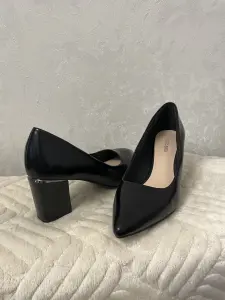 Туфли женские