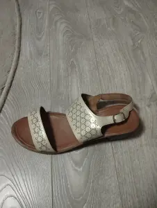 Босоножки 40 р.
