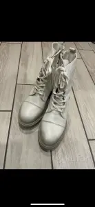Женские ботинки