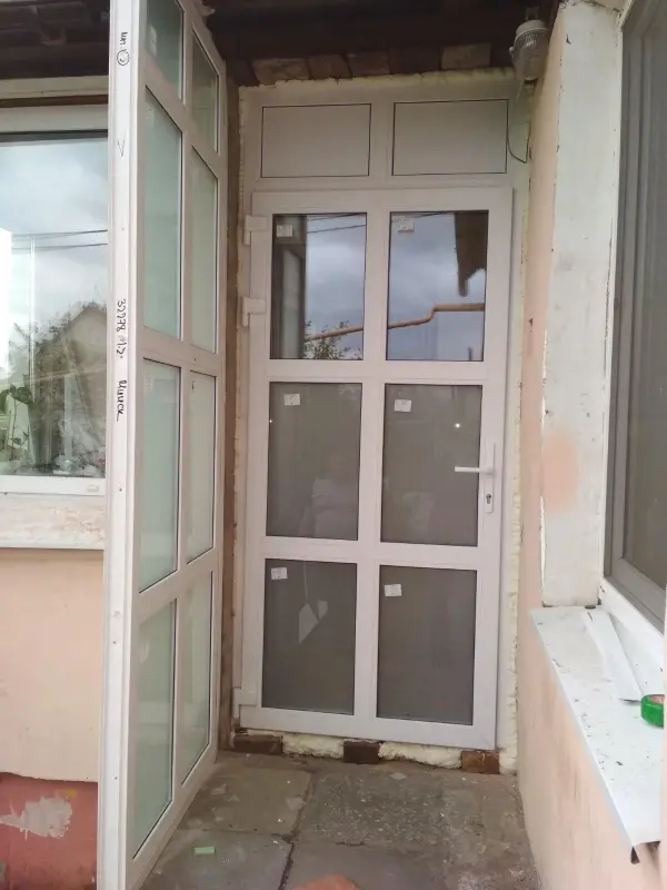 Двери ПВХ и Окна ПВХ с бесплатной доставкой по РБ