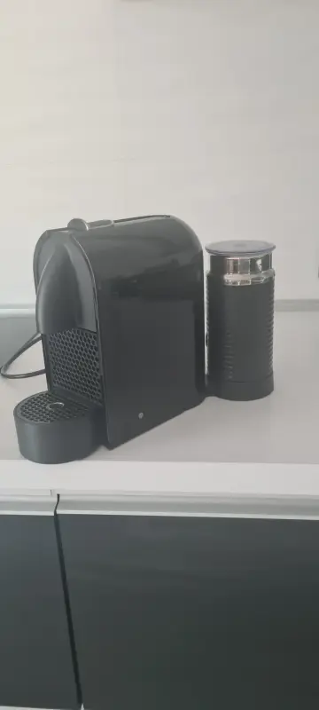 Кофемашина капсульная Nespresso