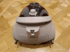 Пылесос Samsung VS-5241. Мощность 1800 вт.