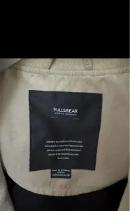 Бомбер Pull Bear