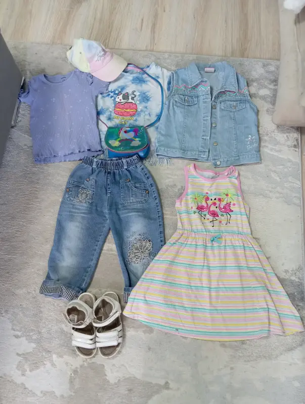 Лот одежды для девочки 6-7 лет