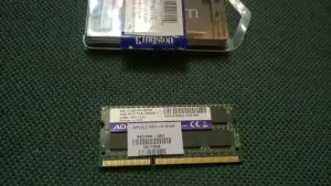 Оперативная память ADATA 4GB DDR3 SODIMM PC3-12800 [AM1U16BC4P2-B19H]