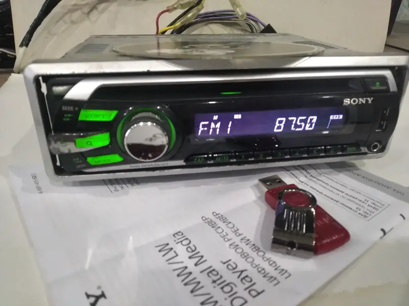 Магнитола CD MP3 USB SONY